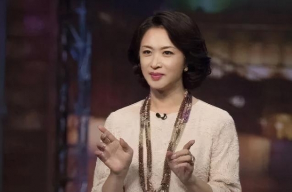 娱乐圈“变性女星”除了金星，这四位也是，网友：还真没看出来