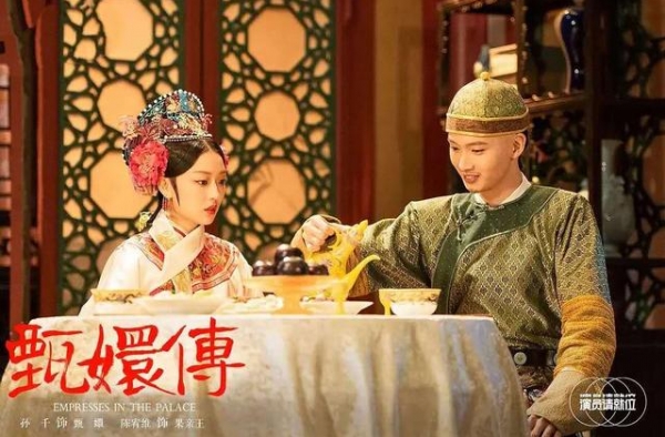 陈凯歌拍不灵的甄嬛传，郑晓龙苦心雕琢选角精妙，小配角都能演活