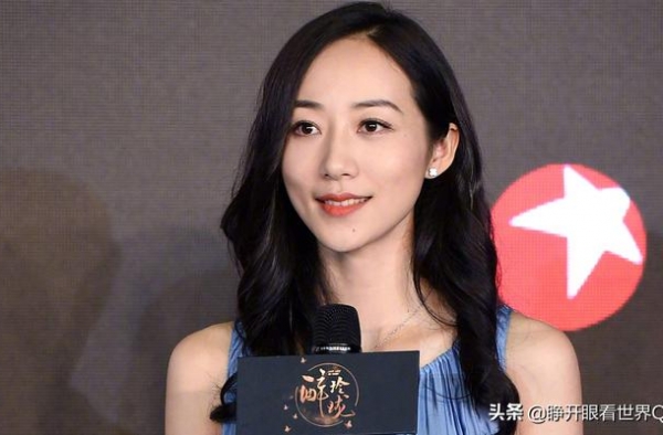 出道20年零吻戏，结婚7年还在热恋，儿子跟父亲一模一样