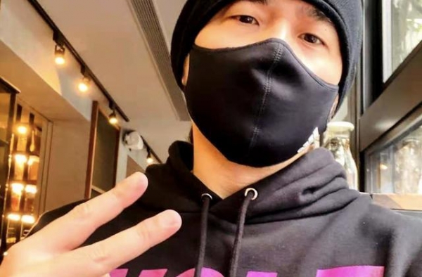 周杰伦出道20周年晒照，宣布多首mv已制作完成
