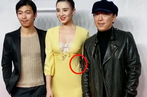 宋佳、章宇宣传新剧，章宇行为遭到争议，还是黄渤情商高