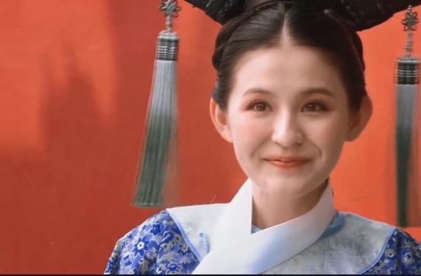 《甄嬛传》叶澜依：骨灰级追星族，生死追随爱豆一辈子
