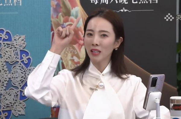 李思思：妥妥领导范主持召开节目主创现场会，现场连线周深等嘉宾