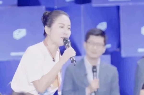 叶璇当面呛黄奕“赢得不光彩”，黄奕回怼：“你输得不羞辱”