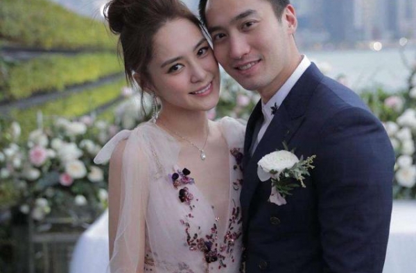 赖弘国再傍富婆？女方是萧亚轩好友，比阿娇还大4岁