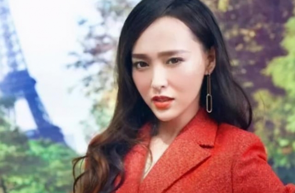 “养不起”的6位女星，贫穷限制了我的想象