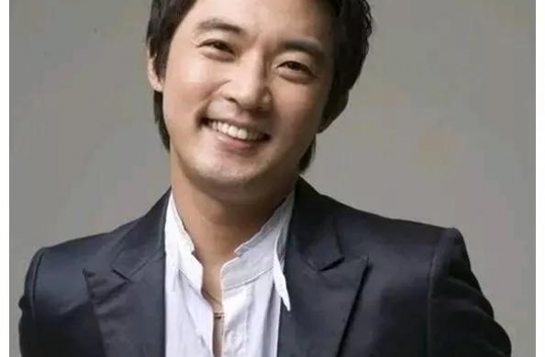唯一中国不能黑的韩国明星，给汶川捐款千万，如今穷困潦倒