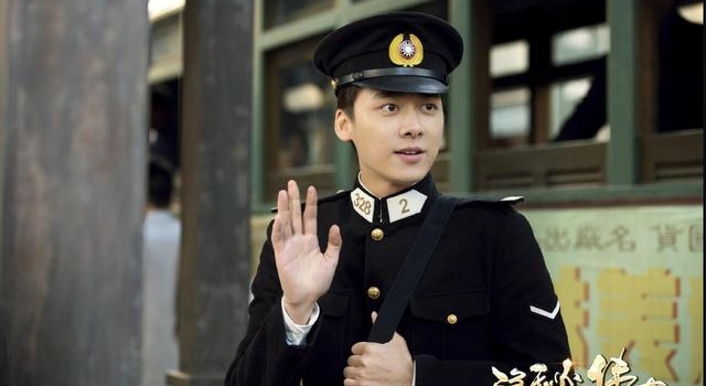 《隐秘而伟大》吊打《瞄准》，是主演太low还是剧本太烂？