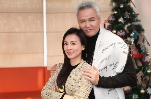 “我女儿全世界最美”，张庭夸女儿长相很高级，现在只是没长开