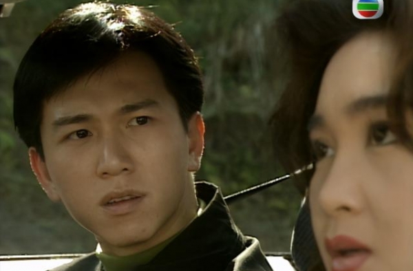 温碧霞温兆伦《火玫瑰》：她的玩火人生，是在报复还是自毁前程？