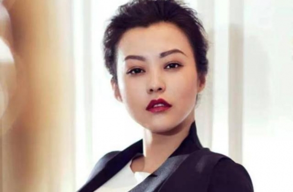 贪情的郝蕾：恋过邓超，与李光洁无果，35岁嫁刘烨41岁成单身