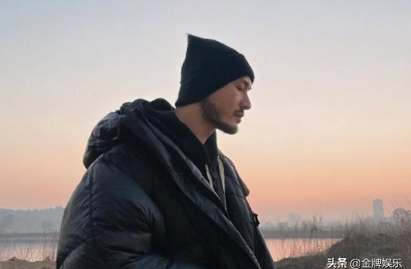 知情人称杨颖已经私下给黄晓明庆生！送了红包，还提早准备了礼物