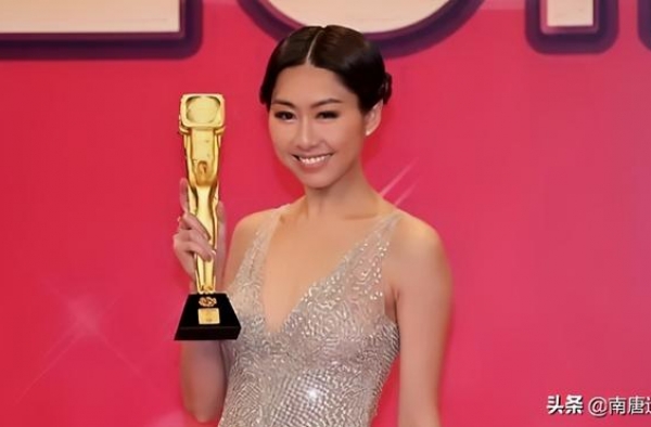 胡定欣离巢引发连锁反应，过档邵氏掀一姐之争，姐妹内斗不可避免