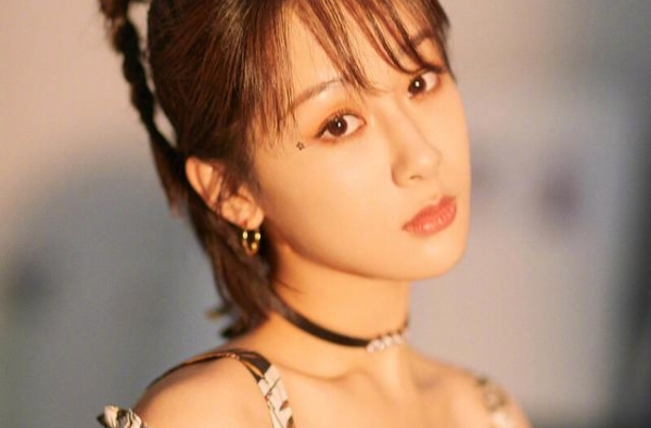 娱乐八卦：杨紫，任嘉伦谭松韵，蔡徐坤，赵丽颖，李易峰