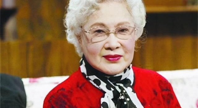 离婚、患癌、丧子，秦怡告诉你：活得通透就是与一切苦难言和