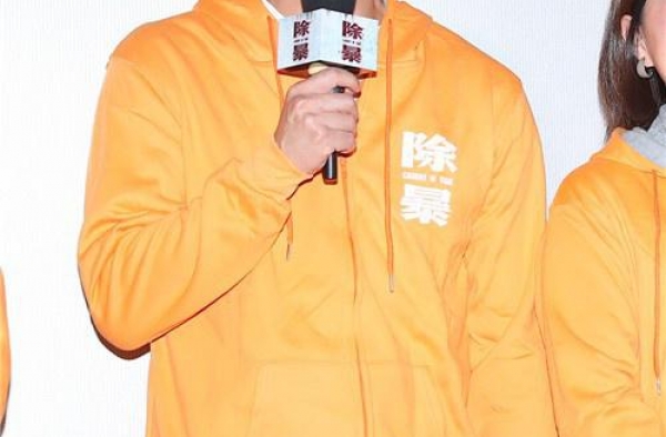 王千源助“TFBOYS”合体 韩三平赞《除暴》真实