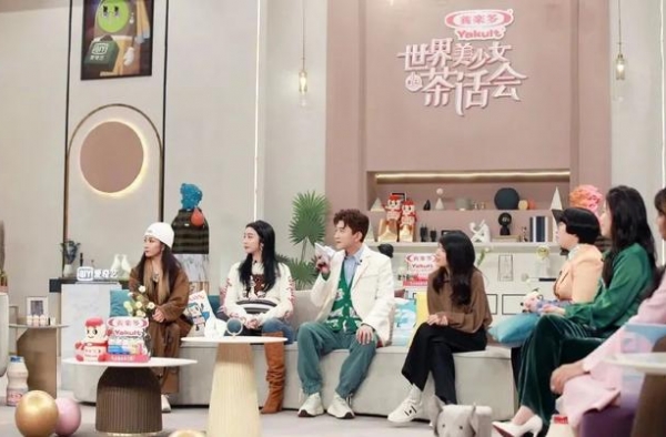 赵小棠乃万大跳螃蟹舞，金句女王杨笠颜如晶组团来征婚？