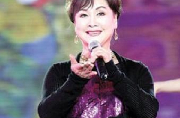 李谷一坎坷情路：头婚嫁老师，二婚嫁富商粉丝，76岁被丈夫抛下
