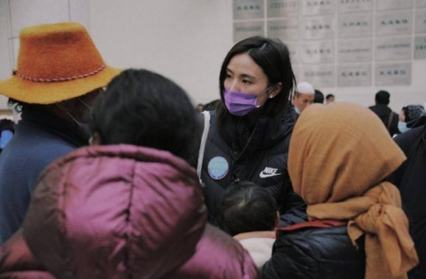李亚鹏绯闻女友承认加盟嫣然基金会，被指“王菲种树，后人乘凉”