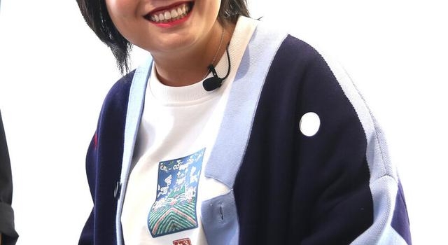与吴亦凡邂逅一下，就脱离了打工人行列，李雪琴被曝坐拥多家公司