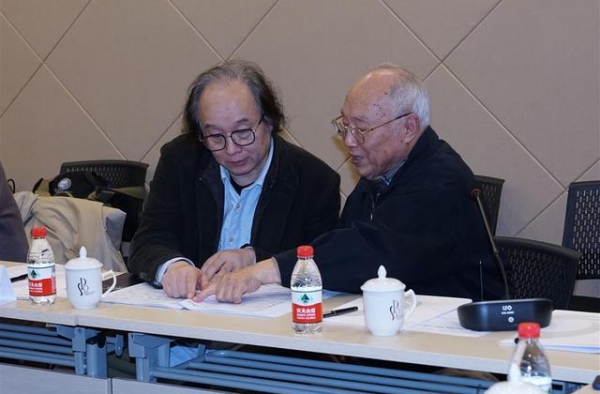 在现场｜90岁吕其明推新作：刚印好的总谱，为何又写满修改痕迹