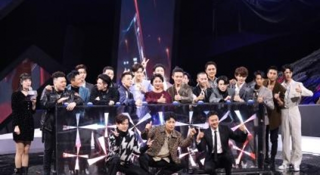 陈志朋拒绝预演，称出道33年没面试过，自曝打扮怪异只为卖唱片