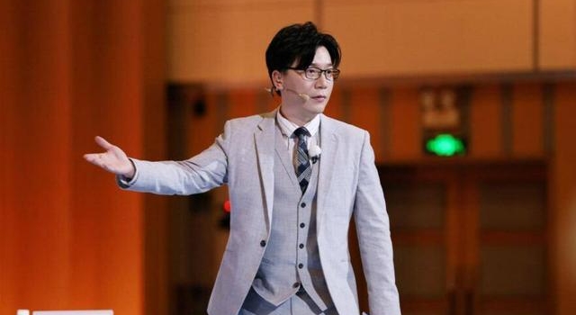 学术造假？插足别人婚姻？“奇葩之王”陈铭回应了