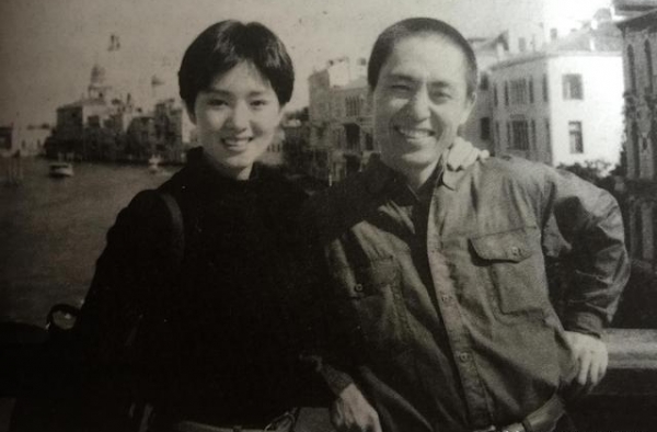 周冬雨三金封后，张艺谋指定刘浩存接班，没出息的谋女郎去哪了？