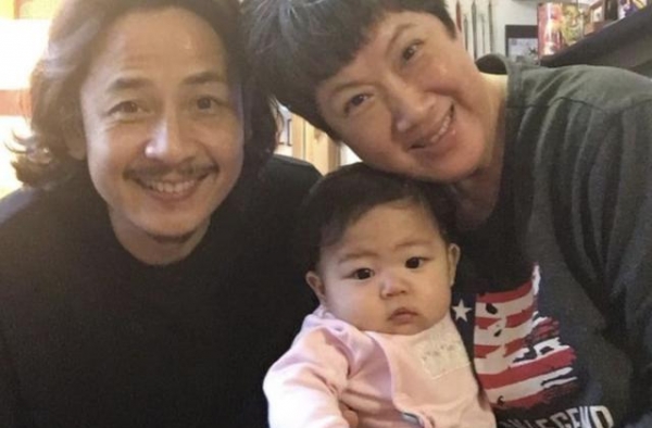 黄泽锋请风水师傅上门，获悉有望生二胎喜出望外，54岁妻子支持