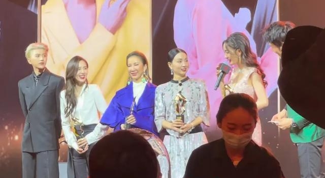 杨幂无视唐嫣搭讪刘诗诗，她却与倪妮秀闺蜜情，哪对CP感情真？