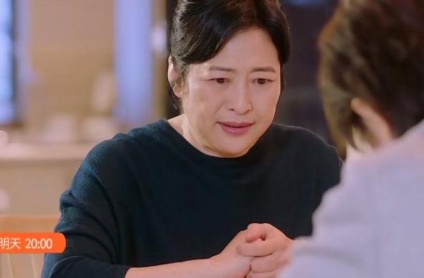 《爱的厘米》：蓝俏俏进监狱，徐清风的举动真暖心