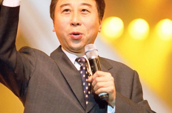 智慧冯巩：牵挂儿子婚事，让儿子接受“丈夫岗前培训”