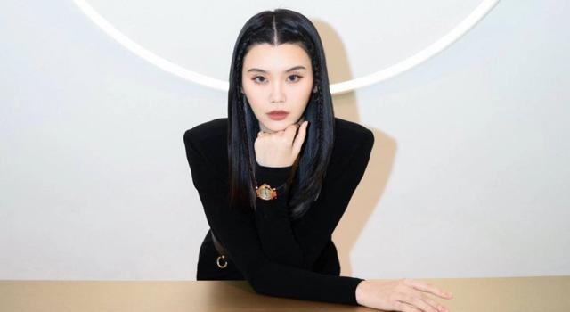 明星红黑榜：奚梦瑶一出手就是王炸，关晓彤穿成了紫菜蛋花汤？