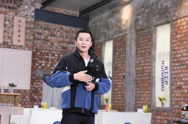 《奔跑吧·黄河篇》上演主编争夺战，蔡徐坤射箭引发全场高能