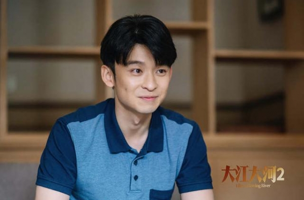 “杨巡”董子健：他的渺小让我同情