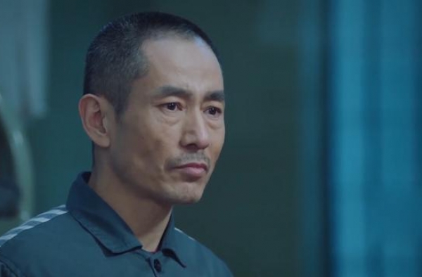 《巡回检察组》幕后最大BOSS，戏外的他是第6代导演御用男主