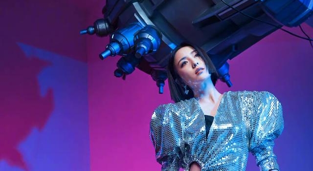 杨幂压轴登台跨年！造型还没曝光太神秘，穿私服亮相彩排最受期待