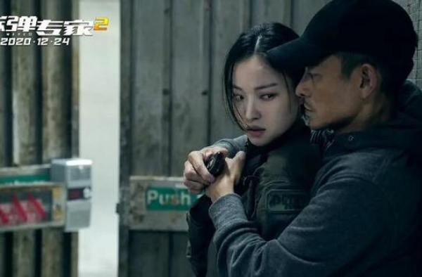 《拆弹专家2》：不仅是炸弹，刘德华的转变才可怕