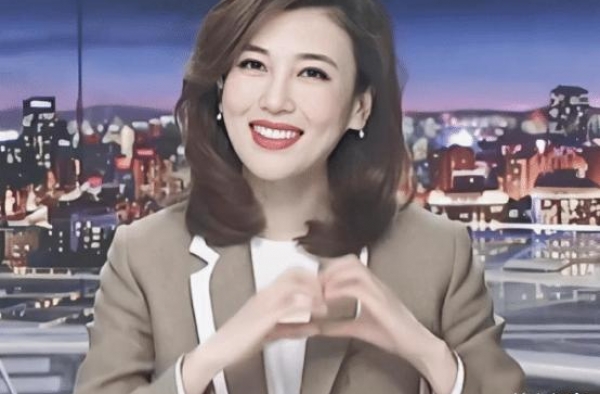 央视最有气质主持人，比董卿李思思颜值高，因太漂亮而被警告多次