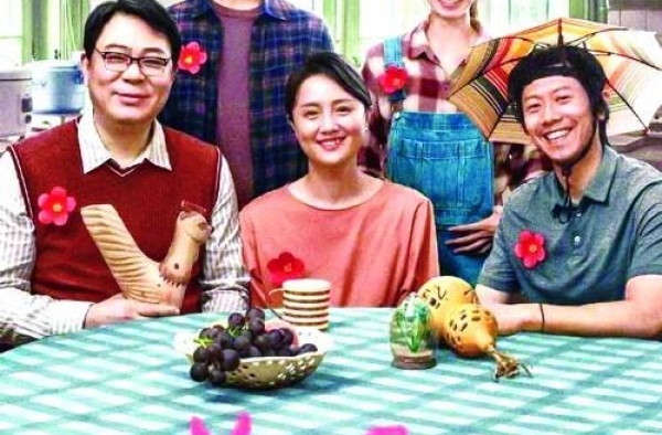 《送你一朵小红花》：悲喜交汇，冷暖相宜