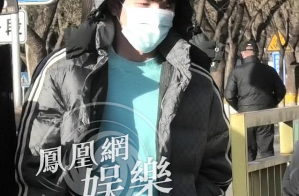 李佳琦春晚要直播带货？面容憔悴现身央视，已进入语言类节目终审