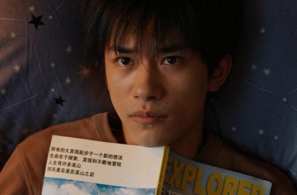 《小红花》易烊千玺的妈妈，曾因辞演《潜伏》憾失爆红机会