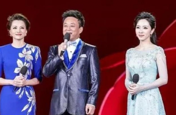 2021春晚竞争激烈，丁真登上最高舞台，董卿复出众望所归？
